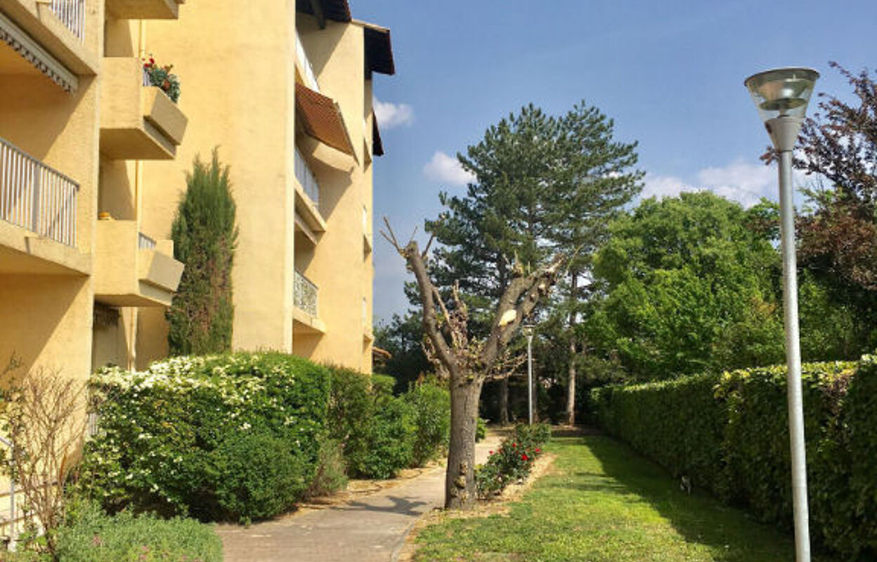 appartement 3 pièces 72 m2 à louer à L'Isle-sur-la-Sorgue (84800)