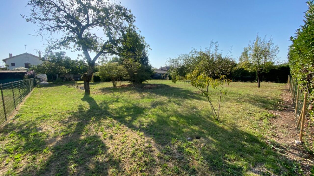 terrain  pièces 870 m2 à vendre à Bergerac (24100)