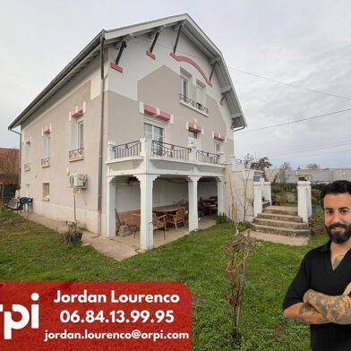 Maison 8 pièces 299000 €