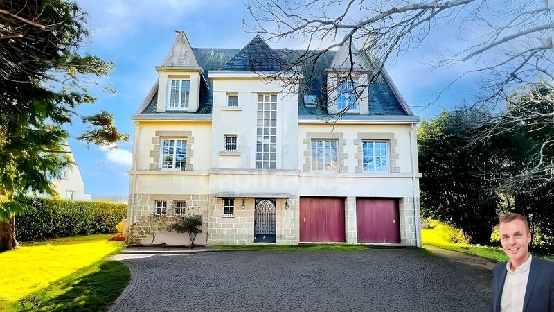 Villa / Maison 9 pièces  à vendre Quimper 29000