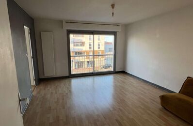 location appartement 740 € CC /mois à proximité de Aytré (17440)