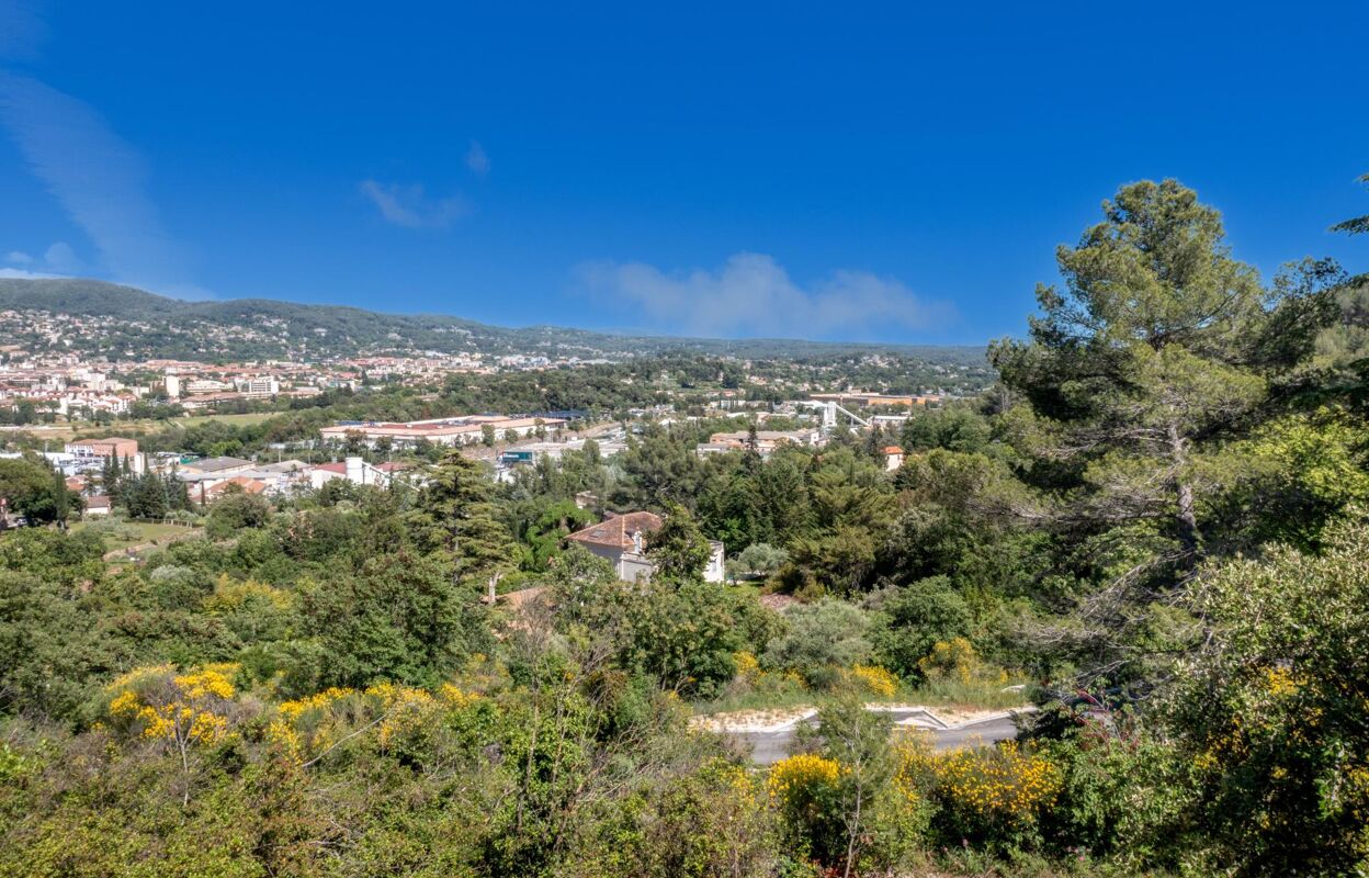 terrain  pièces 1058 m2 à vendre à Draguignan (83300)