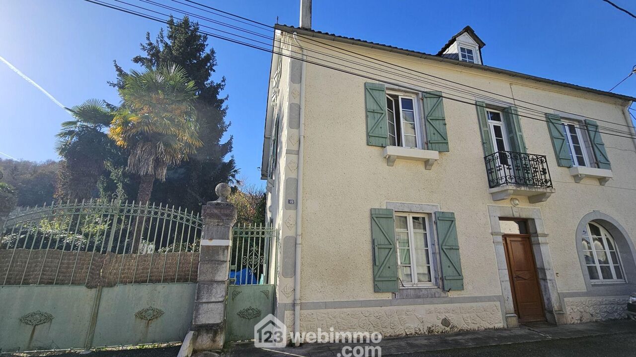 maison 11 pièces 269 m2 à vendre à Nay (64800)