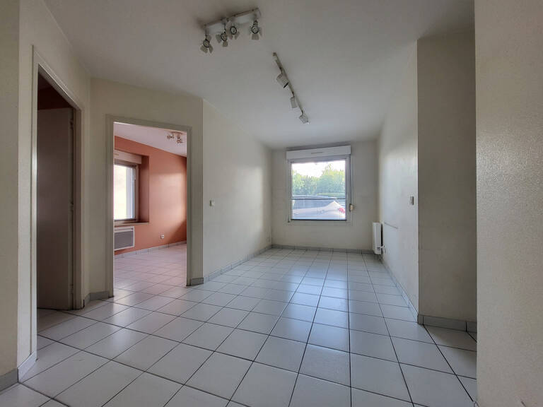 Local de 70m2, 7 Quai Jeanne d'Arc 88100 Saint-Dié — photo 1