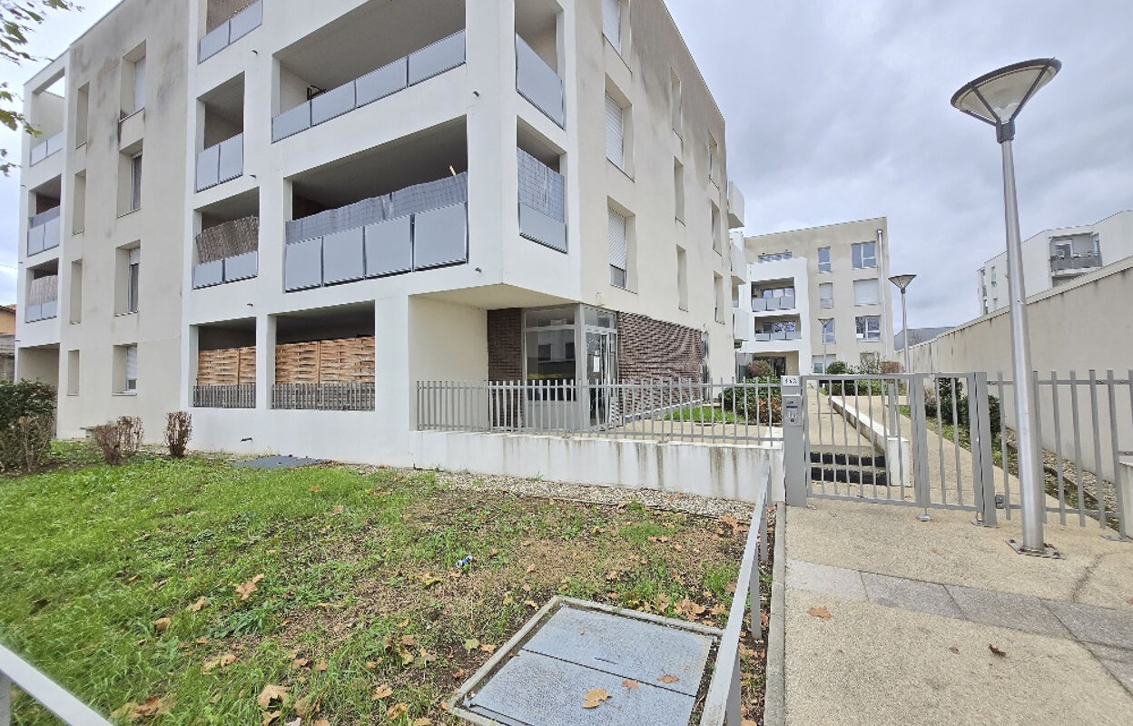 appartement 3 pièces 57 m2 à vendre à Vaulx-en-Velin (69120)