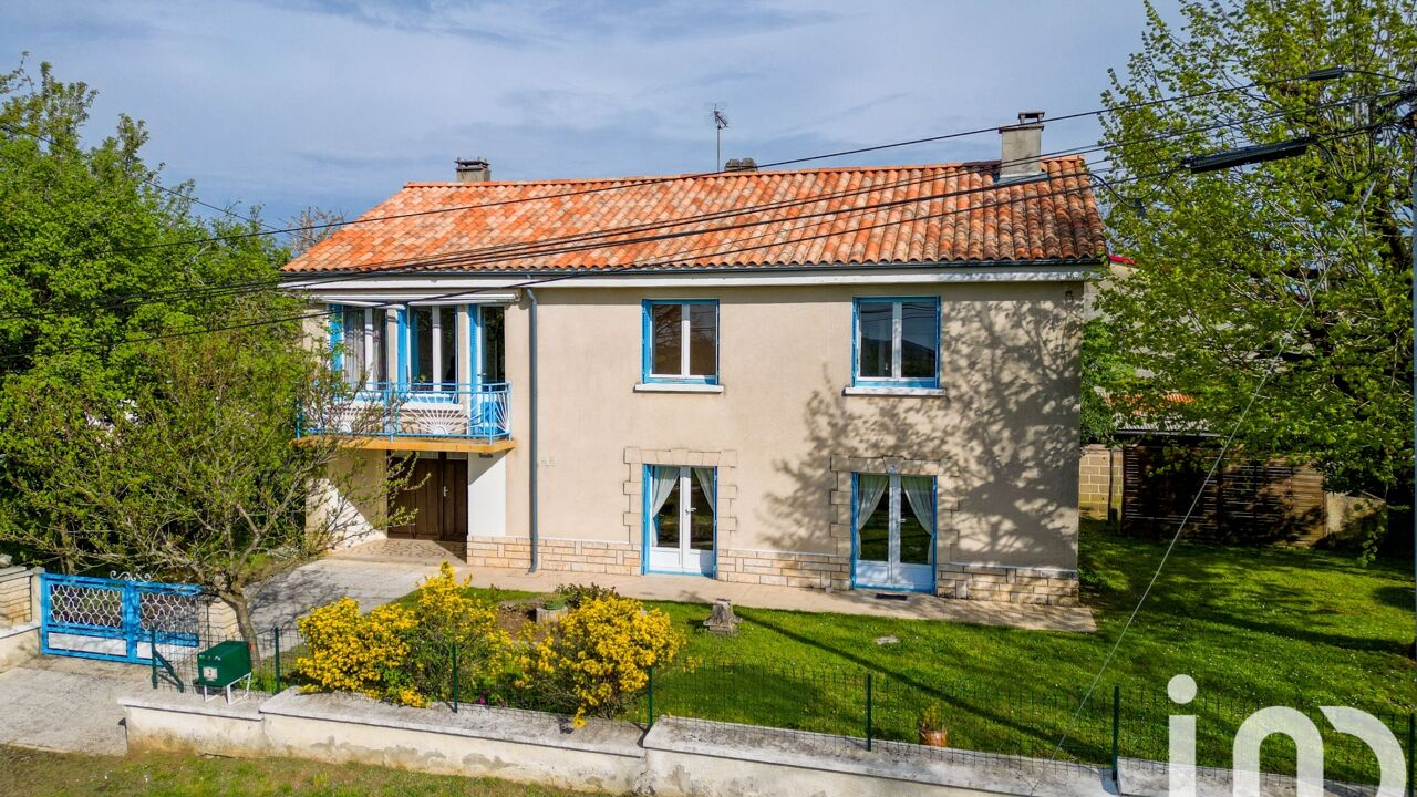 maison 6 pièces 105 m2 à vendre à Vilhonneur (16220)