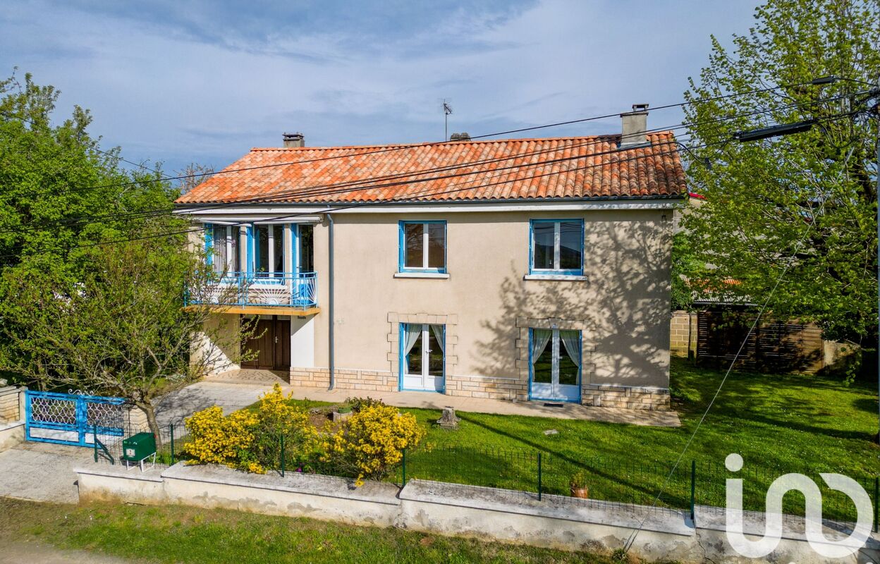 maison 6 pièces 105 m2 à vendre à Vilhonneur (16220)