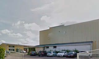 Local industriel  1340 m² à louer à Saint-Romain-de-Colbosc (76430)