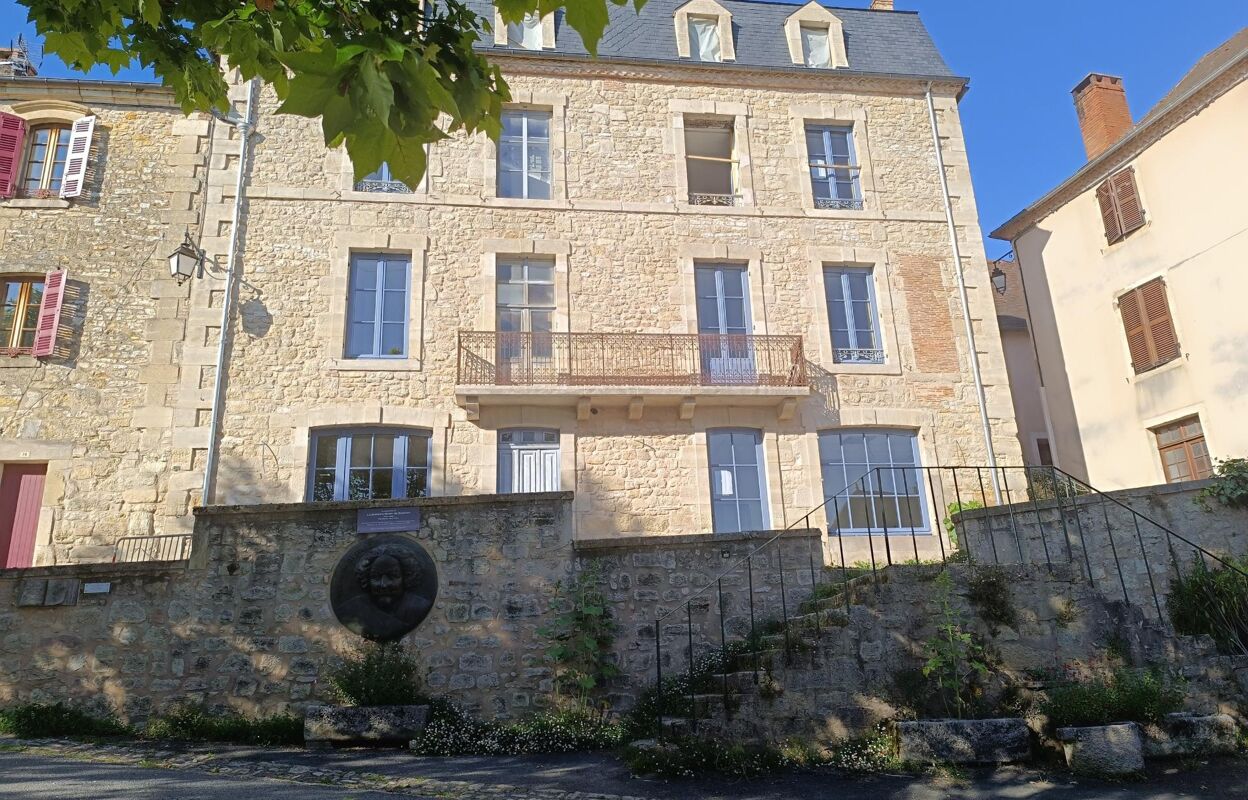 appartement 2 pièces 28 m2 à louer à Hautefort (24390)