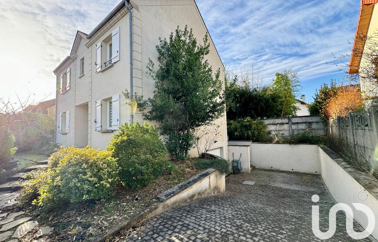 maison 6 pièces 127 m2 à vendre à Ormesson-sur-Marne (94490)