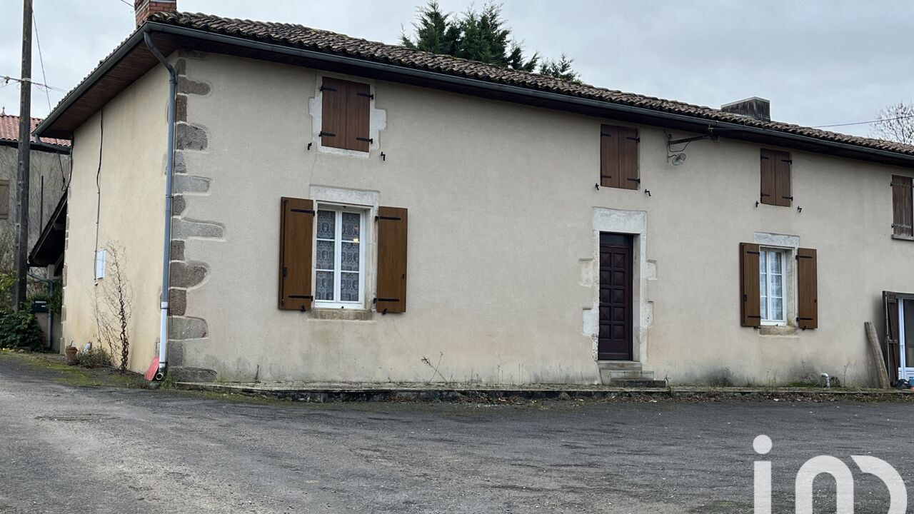 maison 2 pièces 80 m2 à vendre à Terres-de-Haute-Charente (16270)