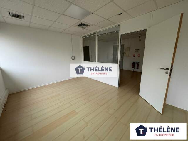 BUREAUX à LOUER — photo du bien