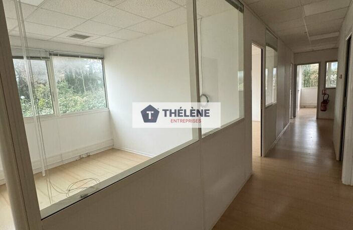 BUREAUX à LOUER — photo 5