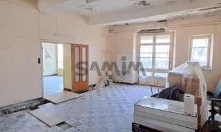 Immeuble  450 m² à vendre à Saint-Hippolyte-du-Fort (30170)