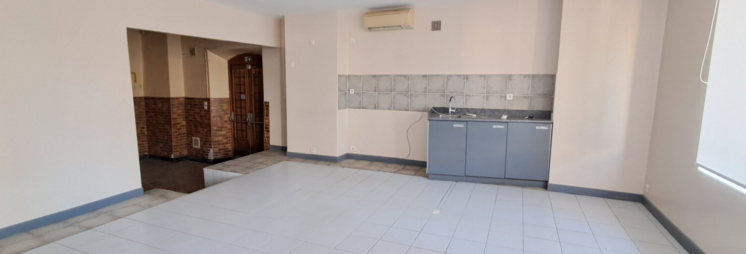 Immeuble  450 m² à vendre à Saint-Hippolyte-du-Fort (30170)