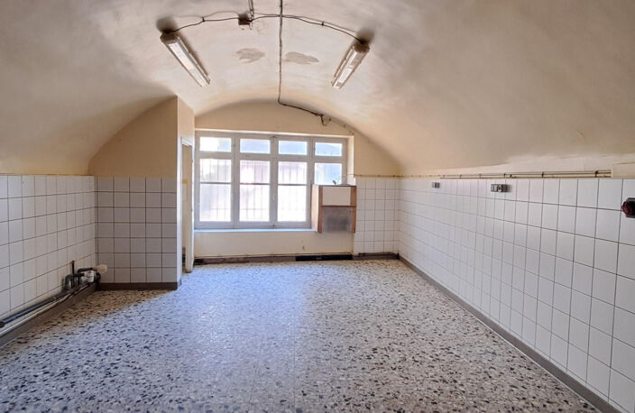 À VENDRE - IMMEUBLE DE RAPPORT - ST HIPPOLYTE DU FORT — photo 5