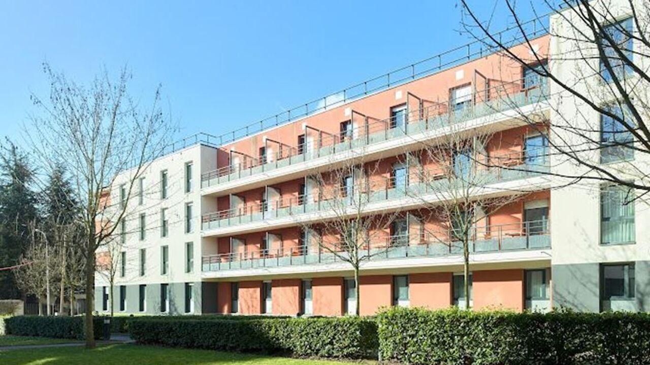 appartement 2 pièces 33 m2 à vendre à Saint-Cyr-l'École (78210)