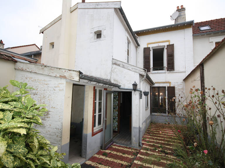 Reims, secteur de l'avenue de LAON, maison à rénover — photo 1
