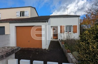 vente maison 91 000 € à proximité de Sammarçolles (86200)