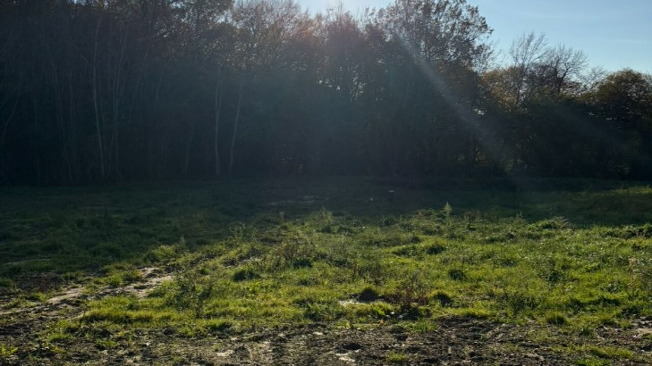 terrain  pièces 1100 m2 à vendre à Camblanes-Et-Meynac (33360)