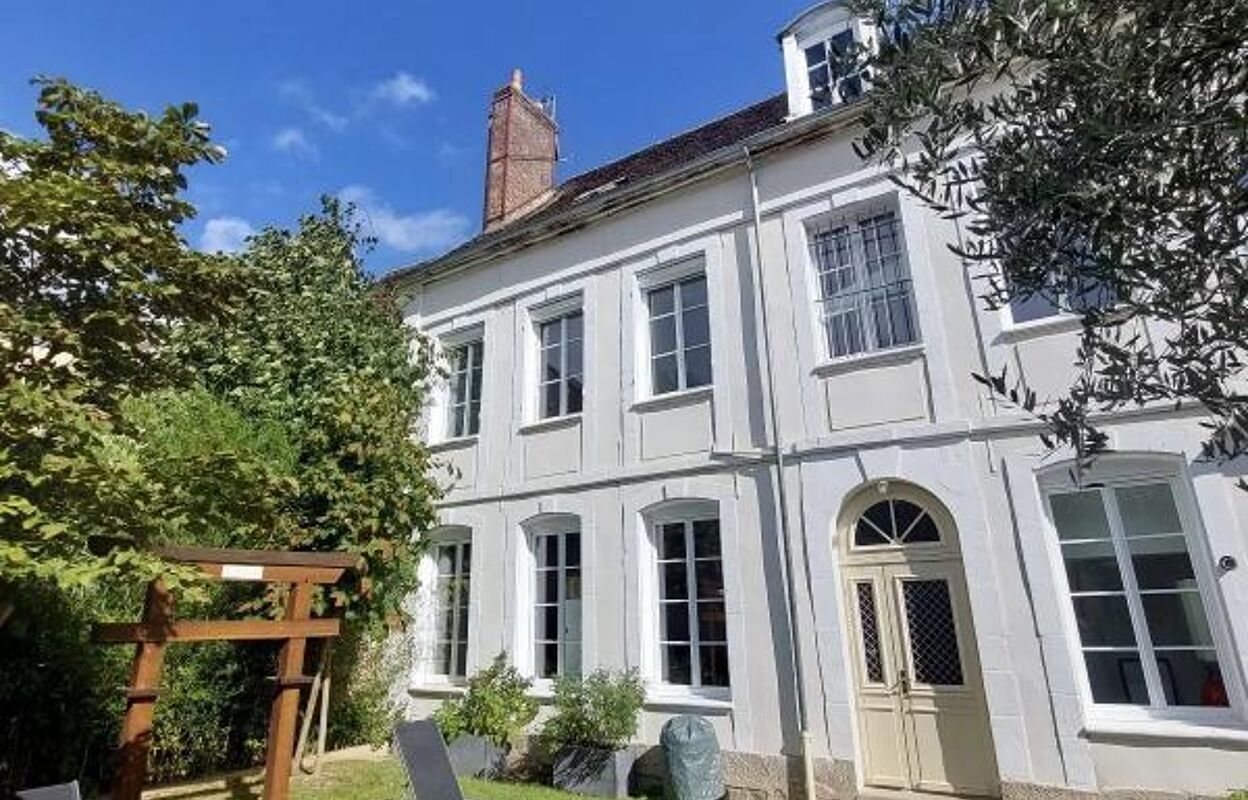 maison 9 pièces 260 m2 à vendre à Sens (89100)