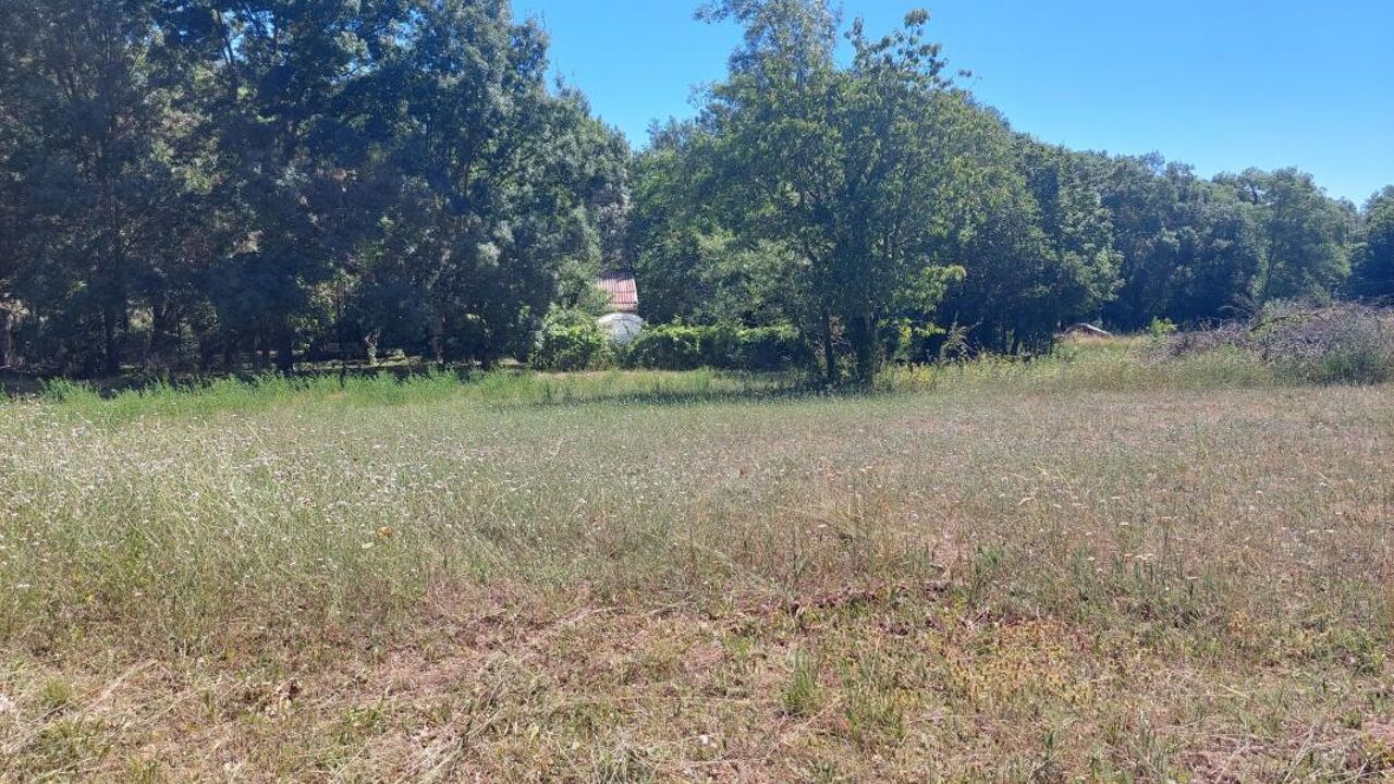 terrain  pièces 810 m2 à vendre à Montmeyan (83670)