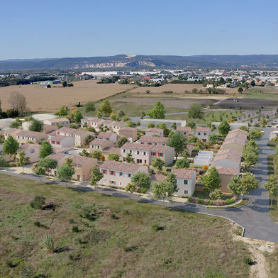 Local industriel  100000 €