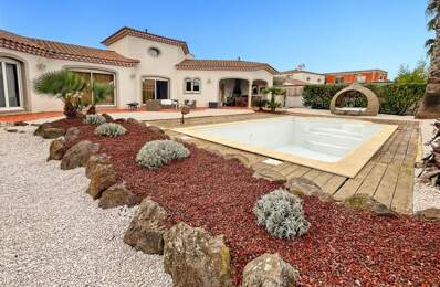 Villa T5 avec piscine proche de la plage — photo du bien