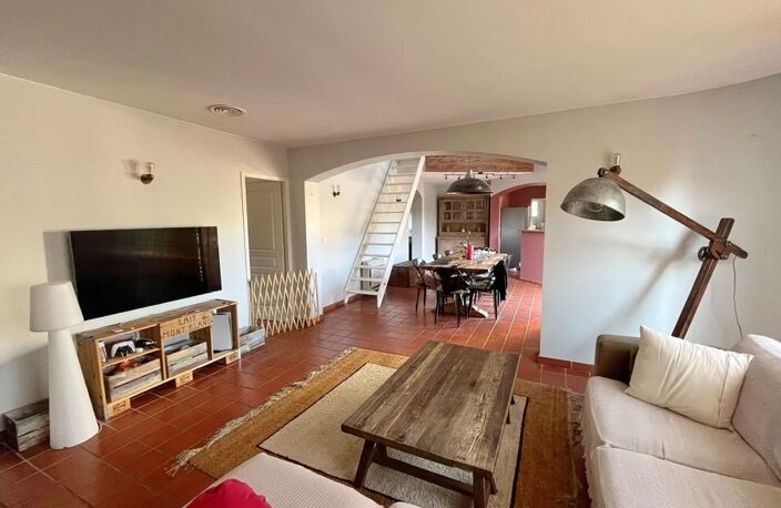 Villa T5 avec piscine proche de la plage — photo 2