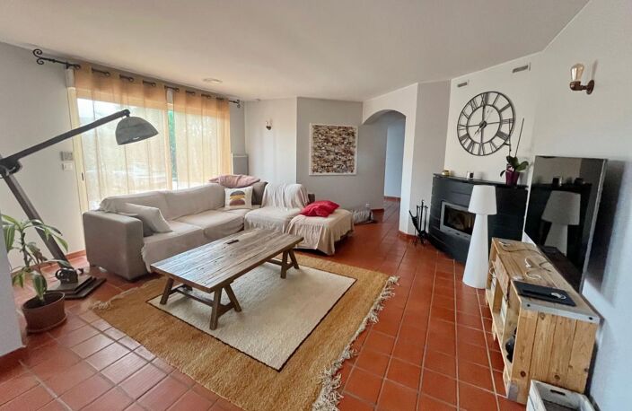 Villa T5 avec piscine proche de la plage — photo 3