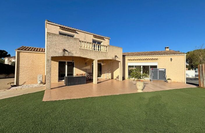 Deux villas avec piscine et dépendance à deux pas de la plage — photo 2
