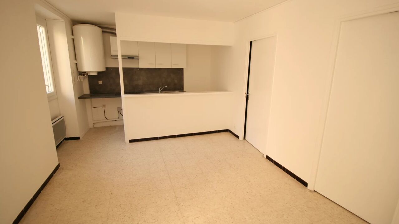 appartement 3 pièces 43 m2 à louer à Nîmes (30000)