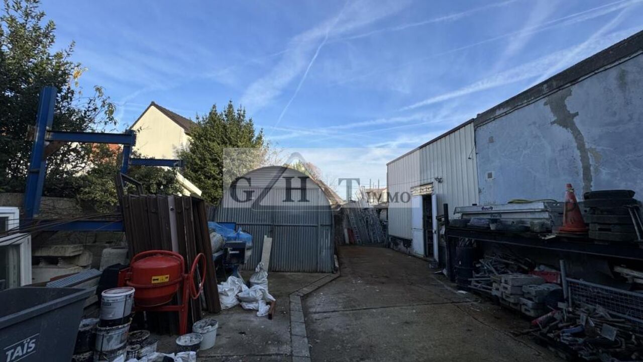 local industriel  pièces 180 m2 à vendre à Bobigny (93000)