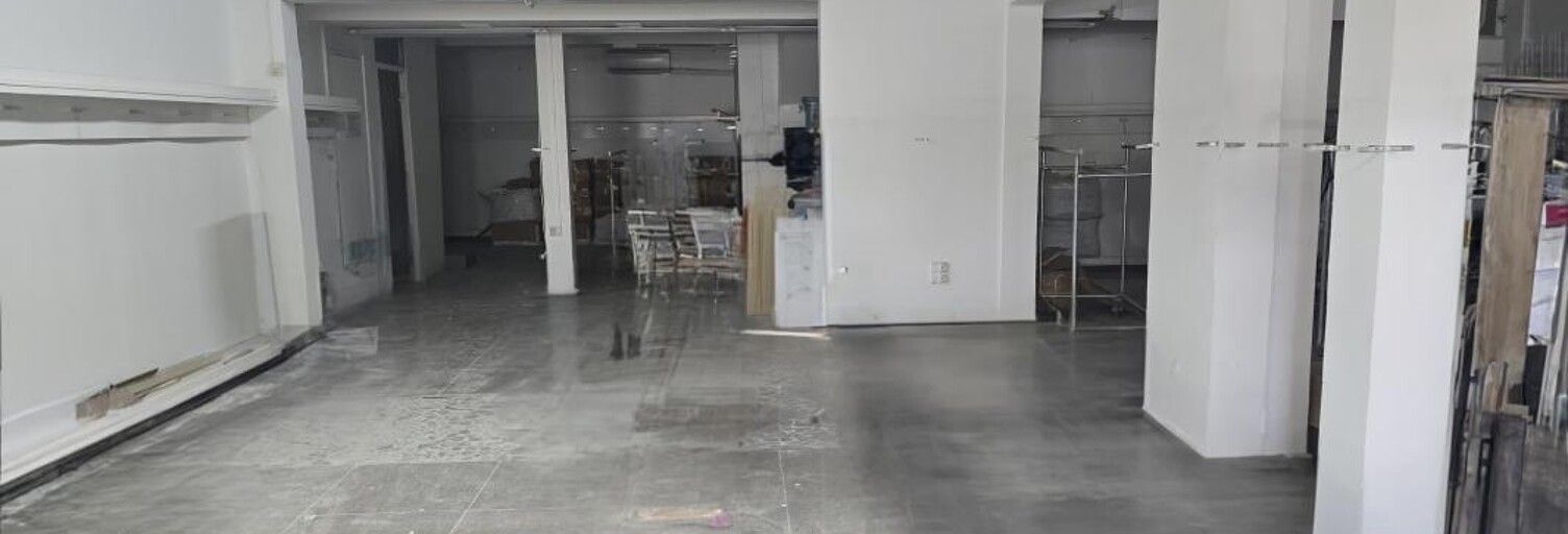 Commerce  133 m² à louer à Saint-Pierre (97410)