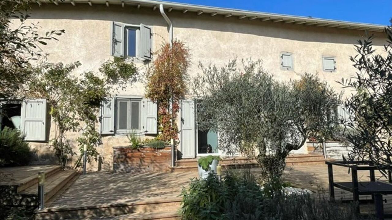 maison 7 pièces 280 m2 à vendre à Saint-Forgeux (69490)