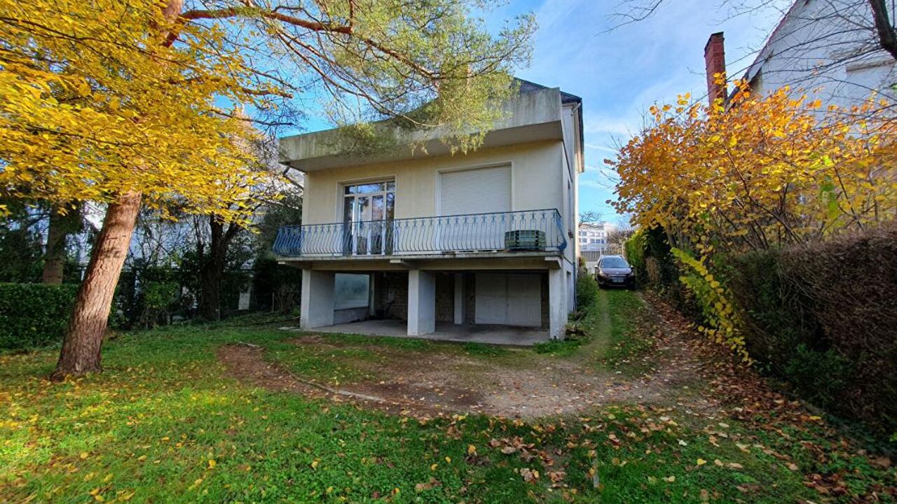 maison 8 pièces 170 m2 à vendre à Bourges (18000)