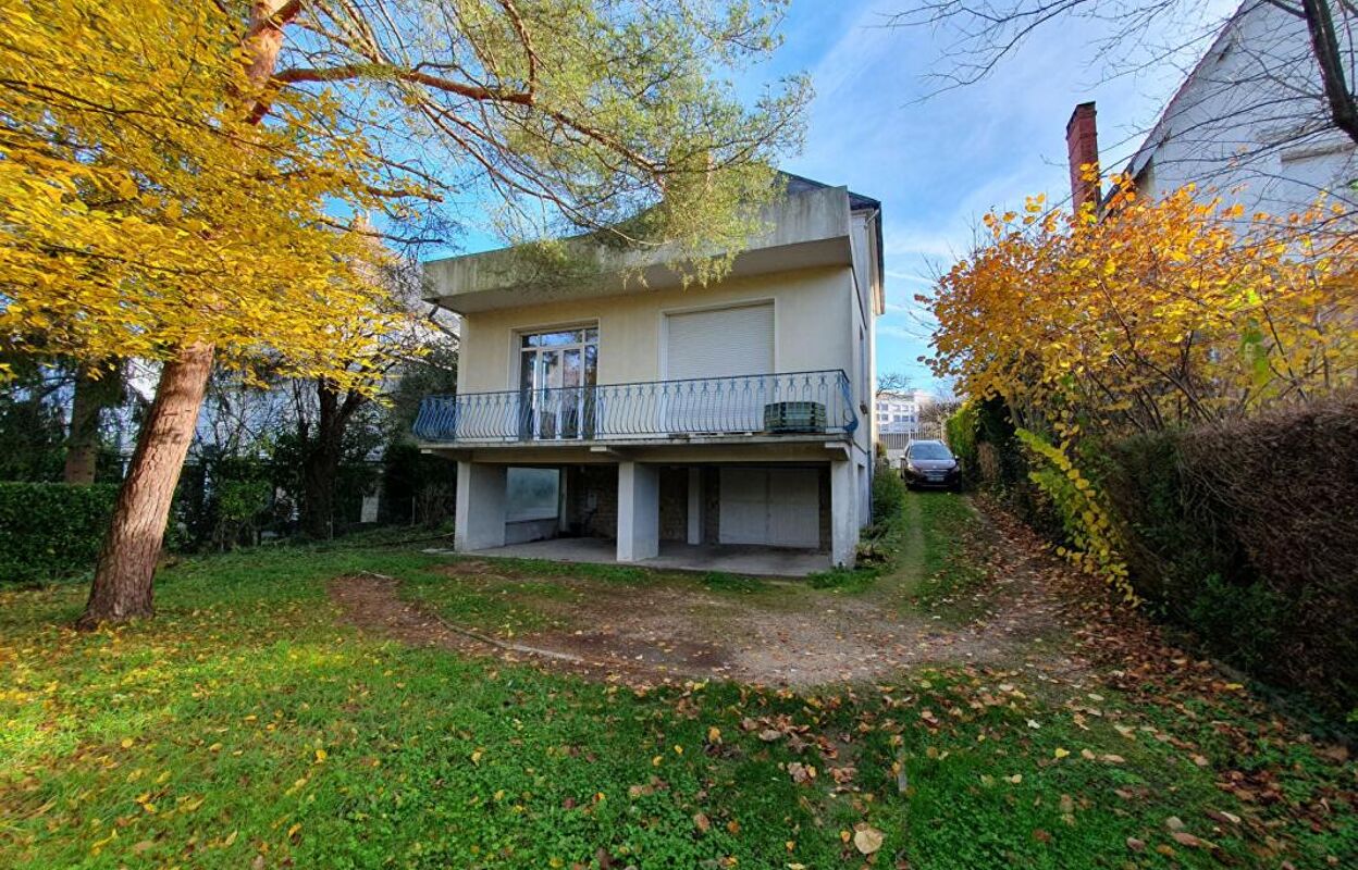 maison 8 pièces 170 m2 à vendre à Bourges (18000)