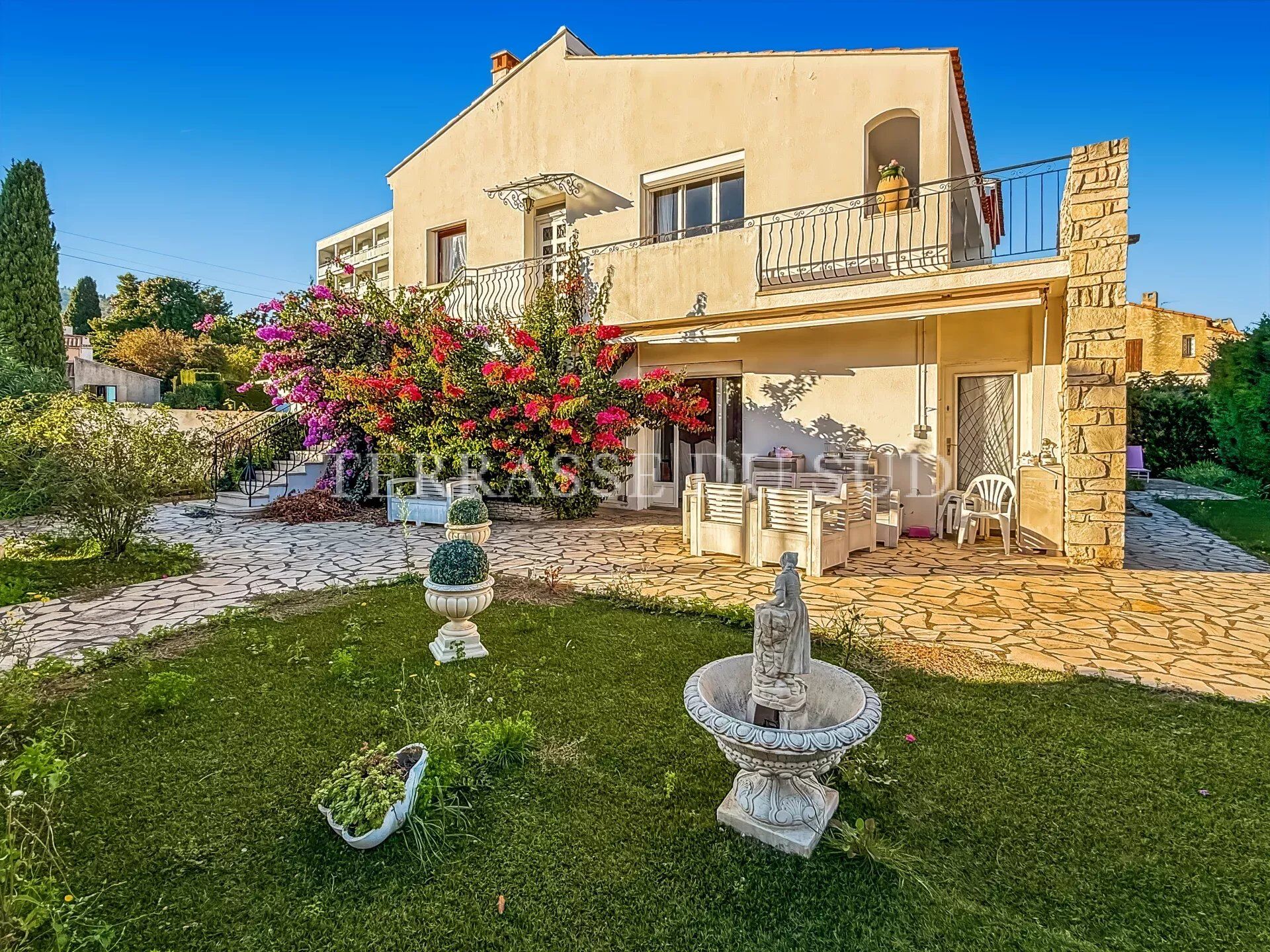 Villa / Maison  T7 à vendre La Ciotat 13600