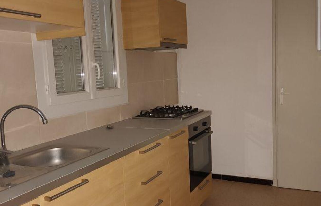 appartement 2 pièces 50 m2 à louer à Nîmes (30900)