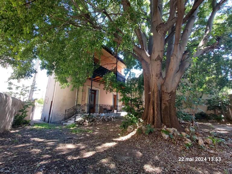 Maison de ville  milieu 20e s, 165m2  avec jardin clos, proche — photo 1