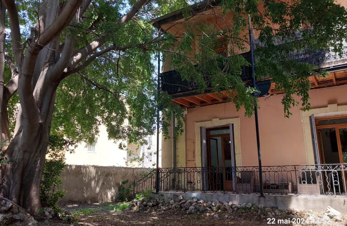 Maison de ville  milieu 20e s, 165m2  avec jardin clos, proche — photo 3