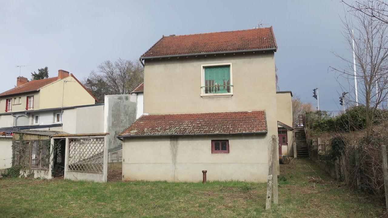 immeuble  pièces 146 m2 à vendre à Montluçon (03100)