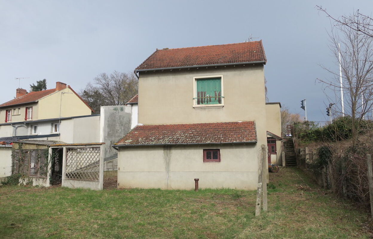 immeuble  pièces 146 m2 à vendre à Montluçon (03100)