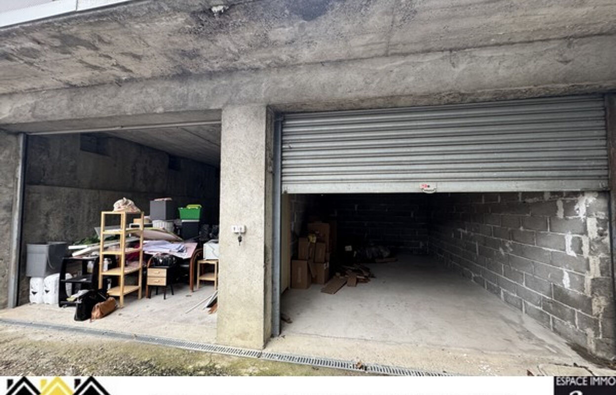 garage  pièces 40 m2 à vendre à La Mure (38350)