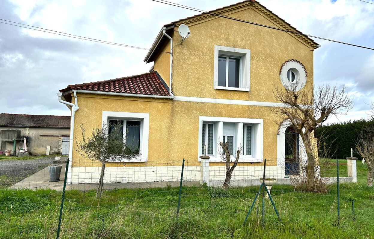 maison 6 pièces 185 m2 à vendre à Saint-Seurin-de-Cursac (33390)