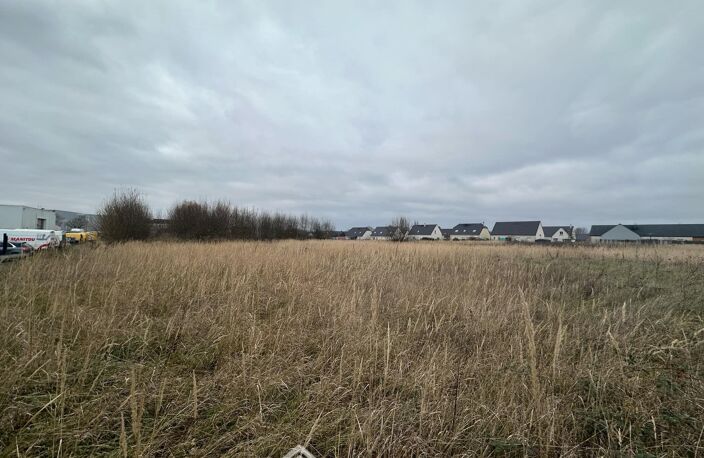Terrain constructible - 4500m² - Chambry — photo 4