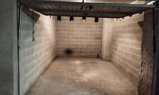 Garage  10 m² à louer à Marseille 8 (13008)