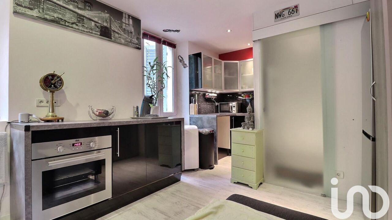 appartement 2 pièces 26 m2 à vendre à Hyères (83400)