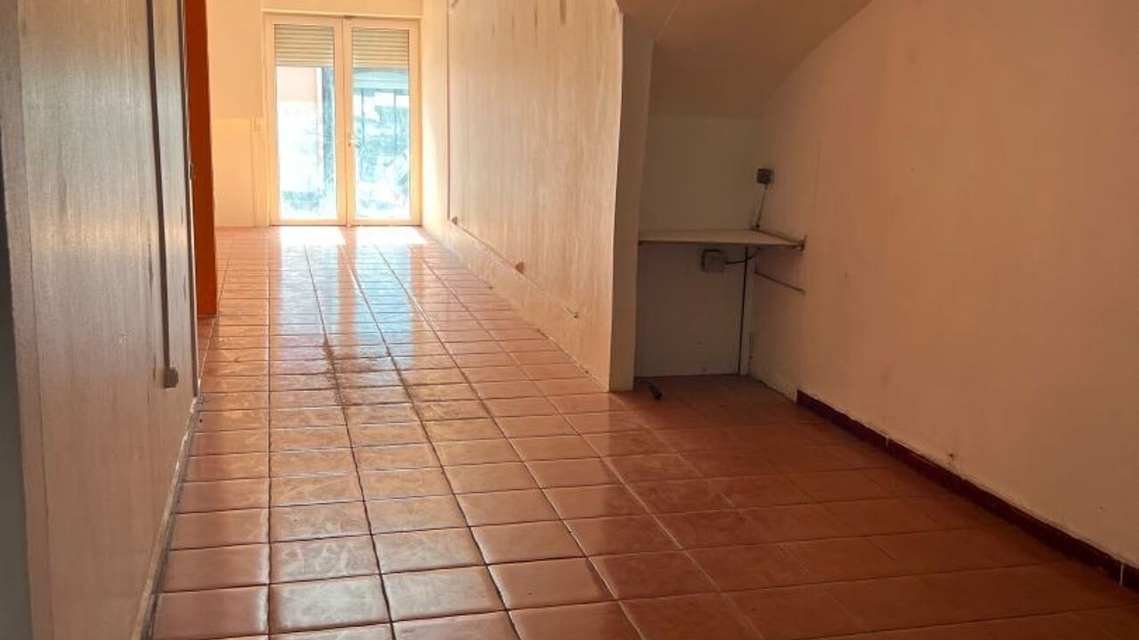 commerce  pièces 110 m2 à vendre à Basse-Terre (97100)