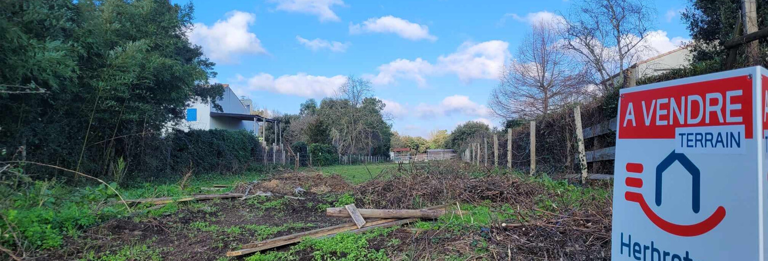 Terrain  1868 m² à vendre à Les Sables-d'Olonne (85340)